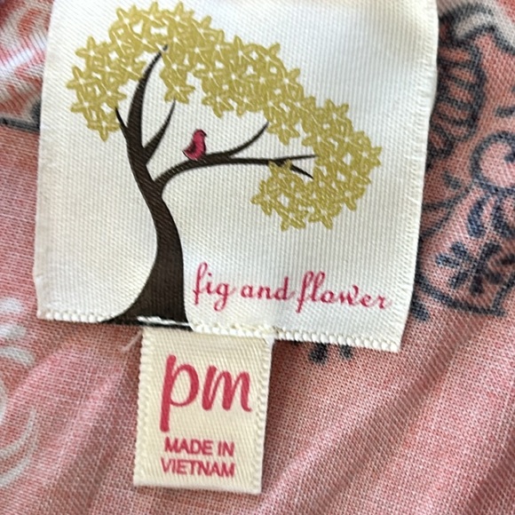 Anthropologie's Fig & Flower Paisley Border Print Tank w Abalone Buttons in Back - Picture 3 of 10